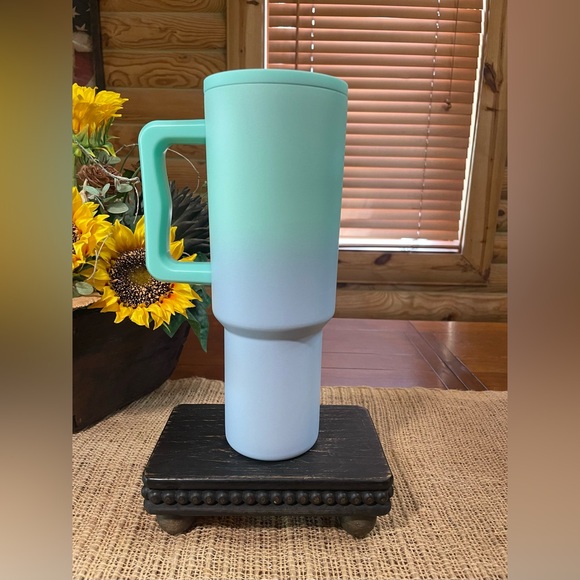 COOL MINT Simple Modern 40oz Trek Tumbler - Picture 3 of 5
